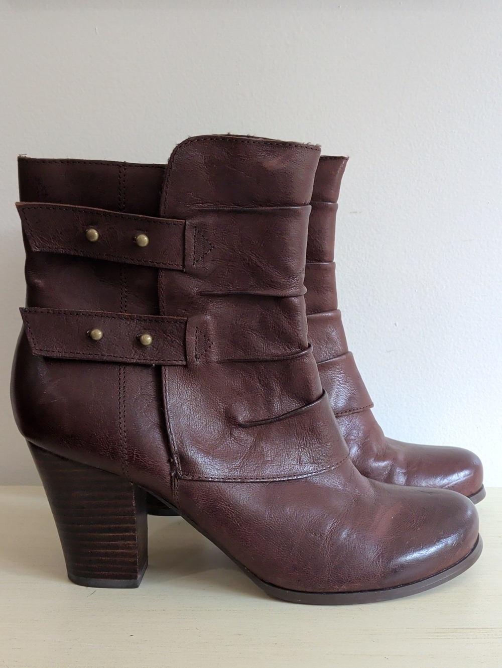 Miz Mooz Brown Leather Ankle Boots With Block Heel Size 8.5/39